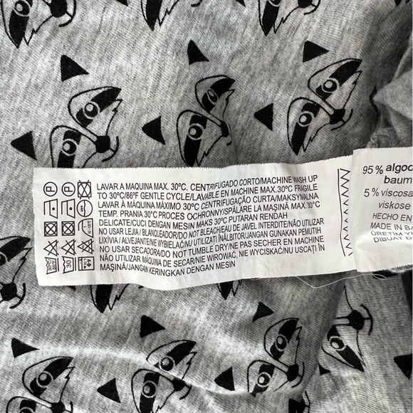 Pull&Bear T-Shirt - Picture 9 of 14